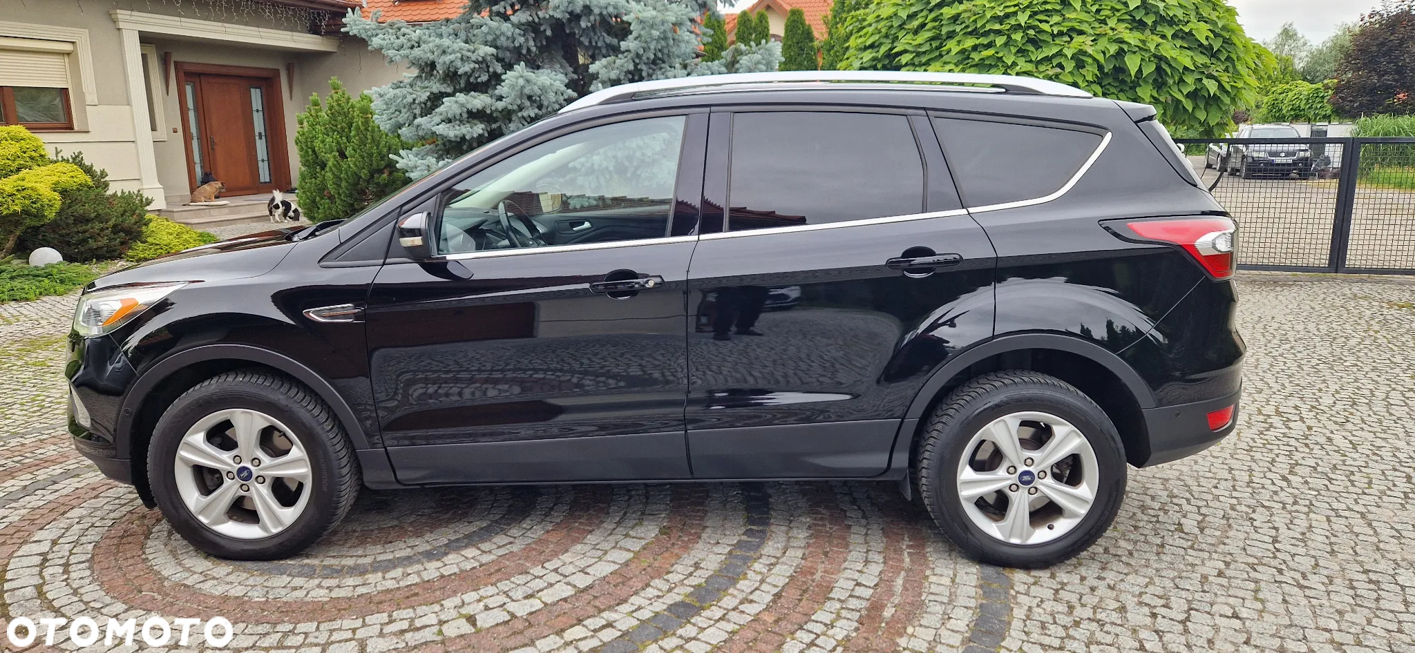 Ford Kuga 2.0 TDCi FWD Titanium Plus - 6