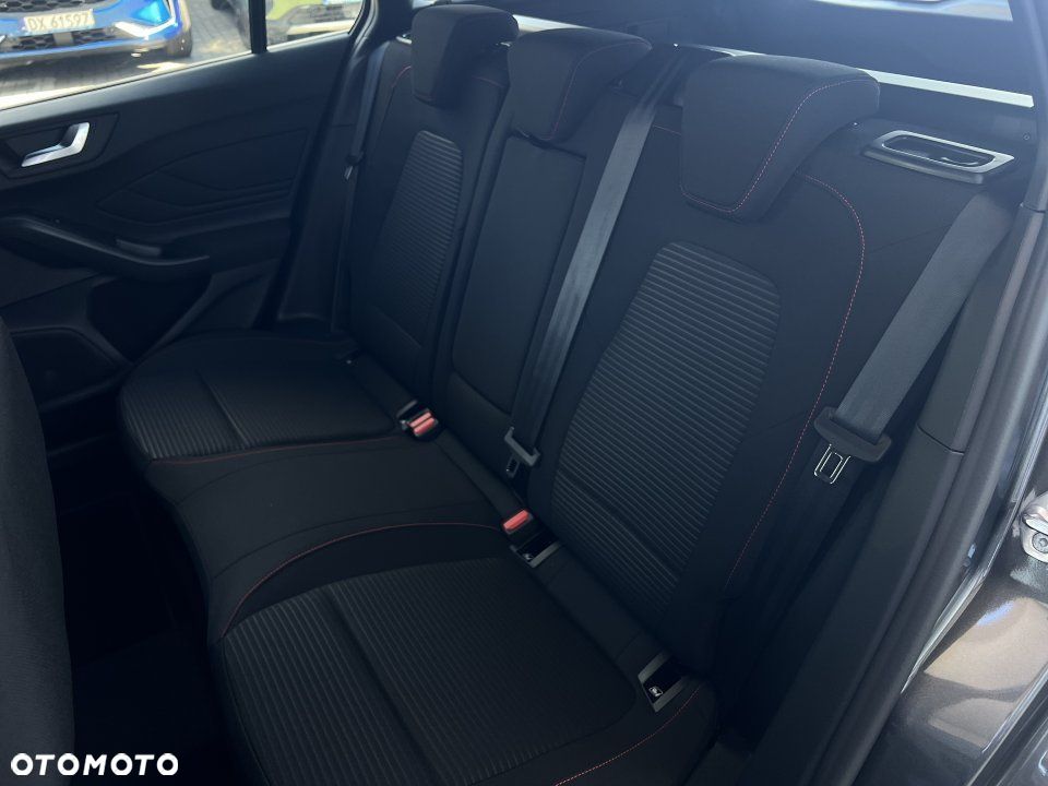 Ford Focus - 13