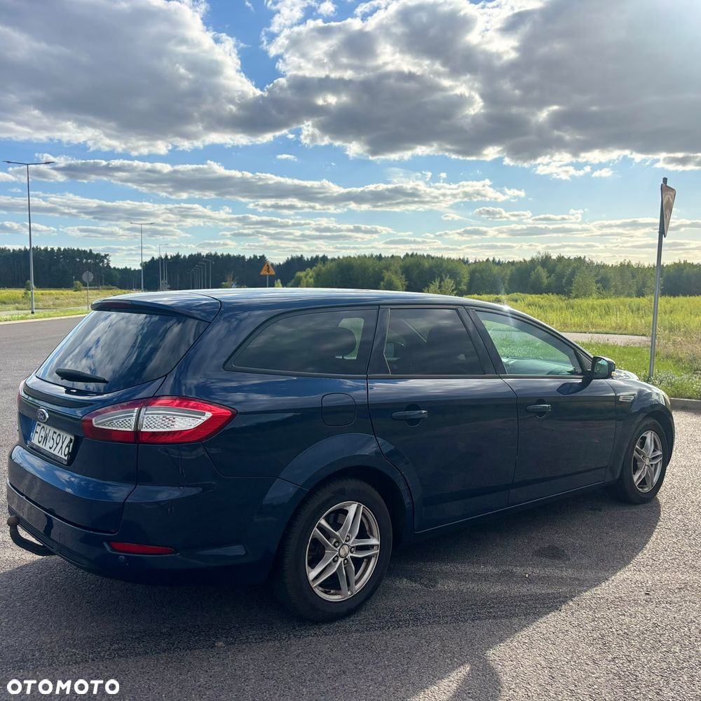 Ford Mondeo 2.0 TDCi Ambiente - 3