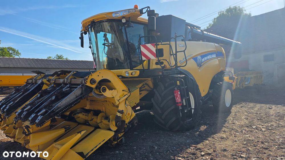 New Holland CX 8080 - 9