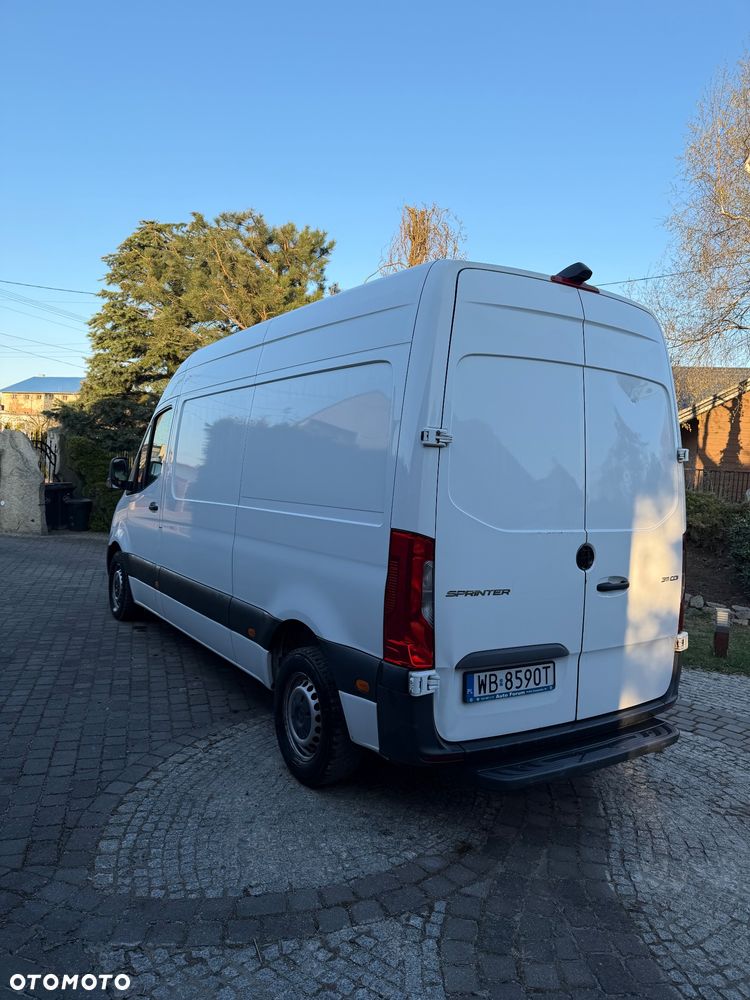 Mercedes-Benz Sprinter - 3