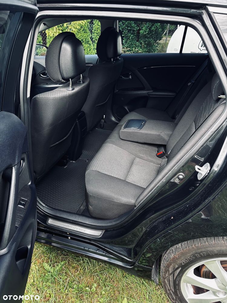 Toyota Avensis 2.0 D-4D Platinium - 12