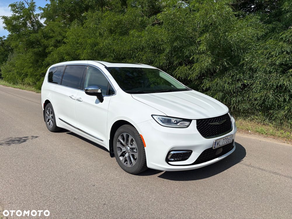 Chrysler Pacifica - 9