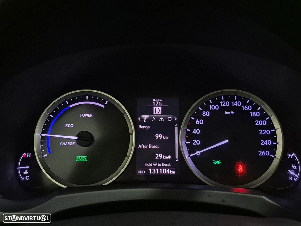 Lexus IS 300H Executive+ - 12