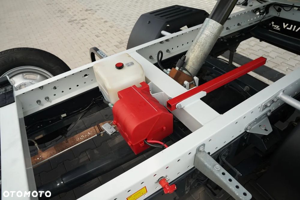 Iveco DAILY 35-160 / 3.0 D / WYWROTKA / BLIŹNIAK / MANUAL / SPROWADZONY - 12