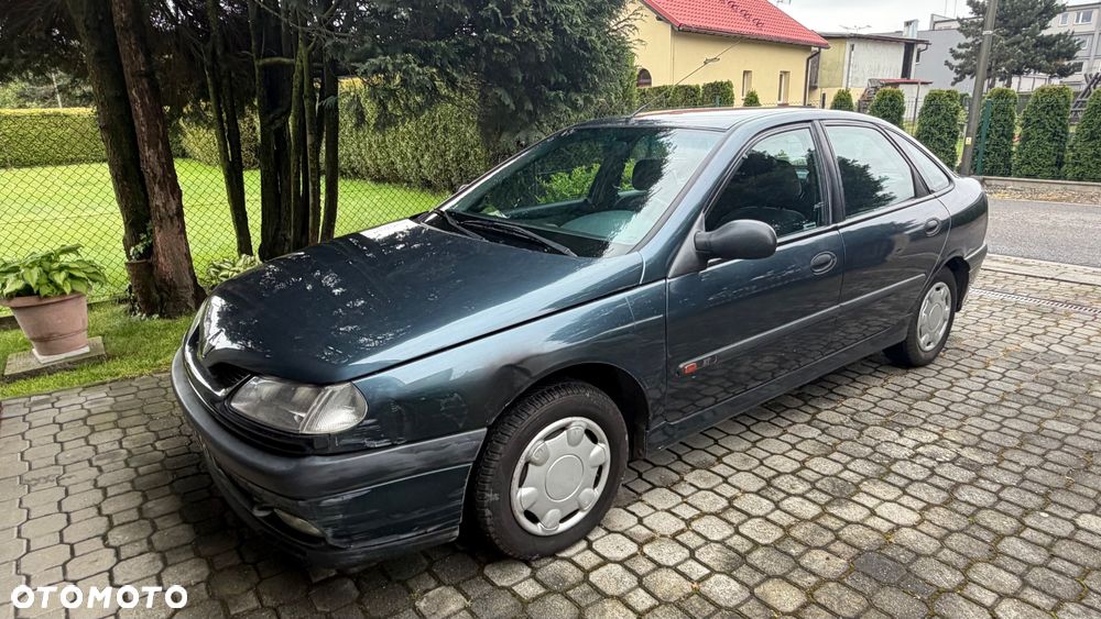 Renault Laguna 1.8 RN - 1