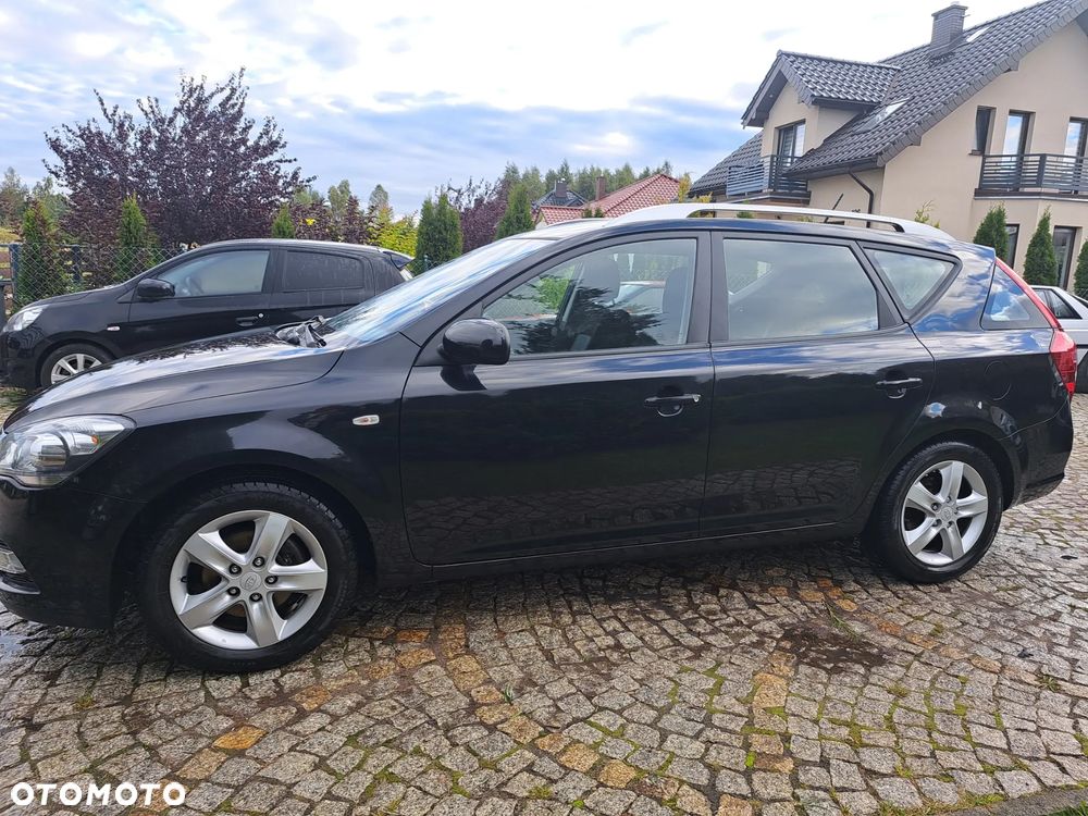 Kia Ceed 1.4 CVVT Dream-Team Edition - 15