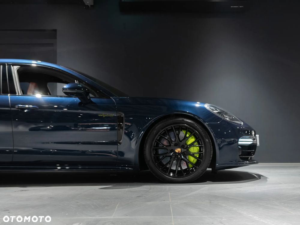 Porsche Panamera Turbo S E-Hybrid GPF - 12