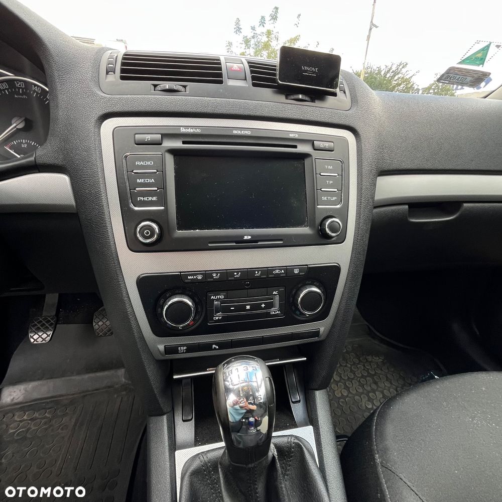 Skoda Octavia 1.8 TSI Ambiente - 6