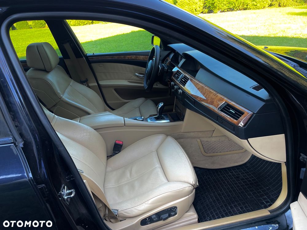 BMW Seria 5 535d - 29