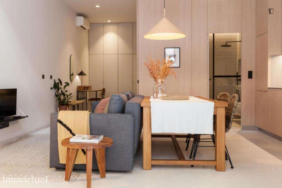 Apartamento com 2 quartos - localizado em Miragaia Porto - Grande imagem: 4/33