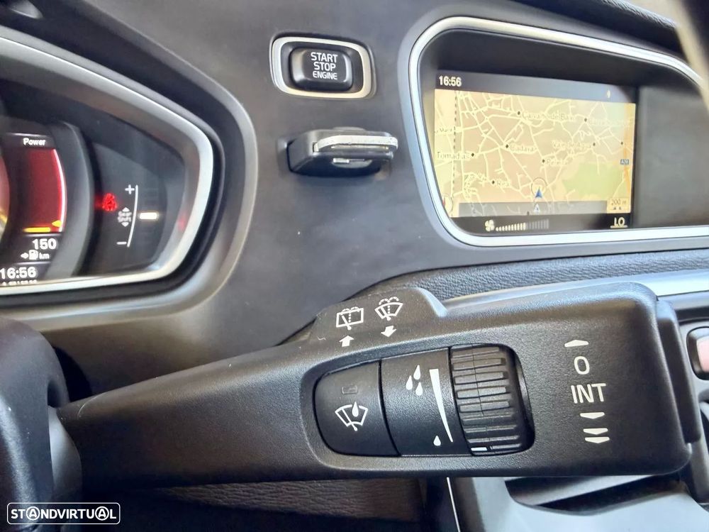 Volvo V40 2.0 D4 Momentum - 17