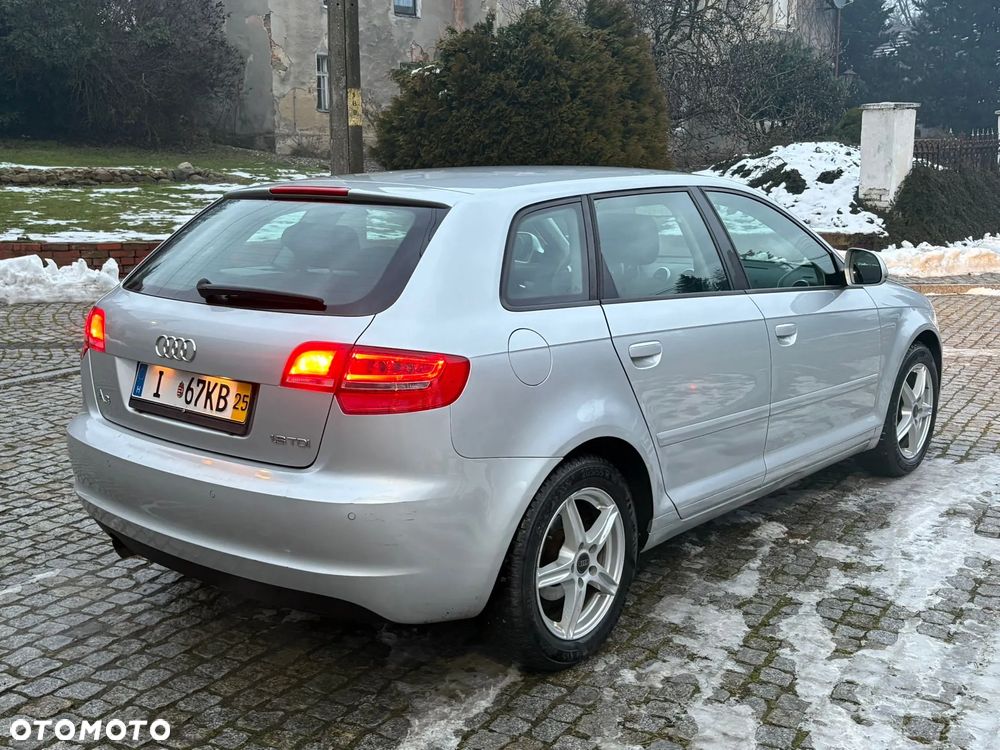 Audi A3 Sportback - 6