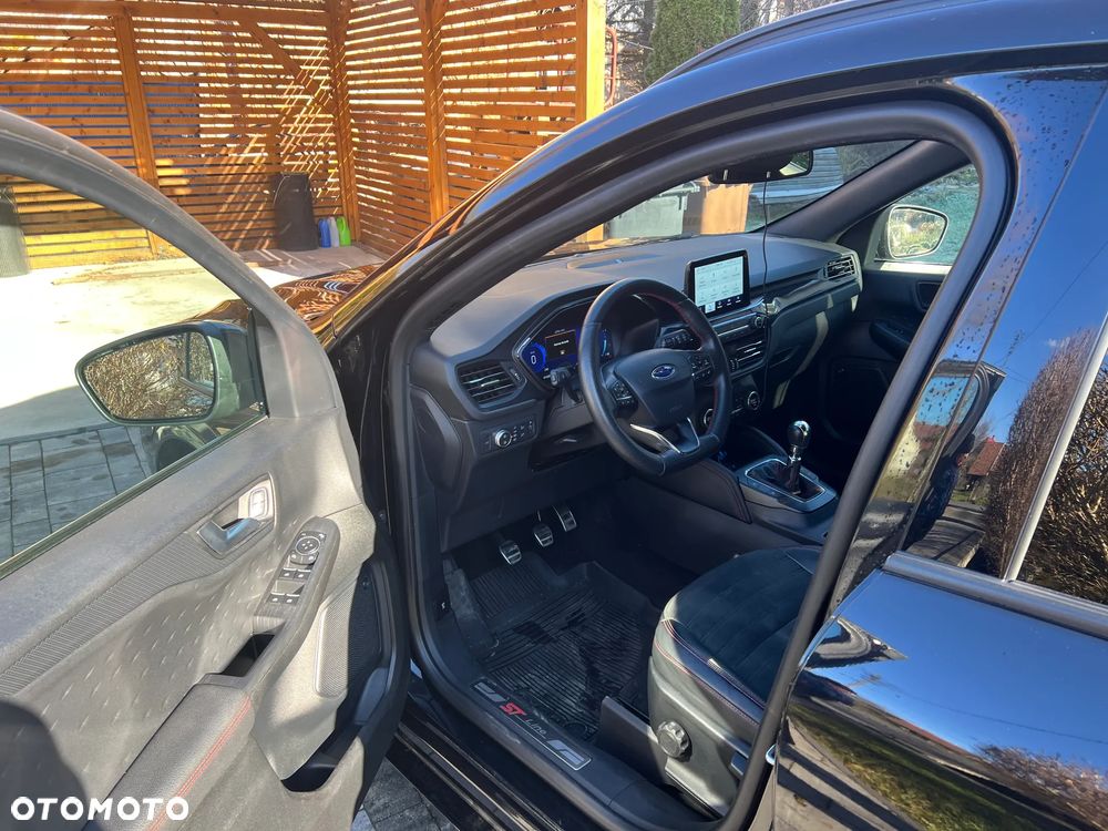 Ford Kuga 1.5 EcoBoost FWD ST-Line X - 13