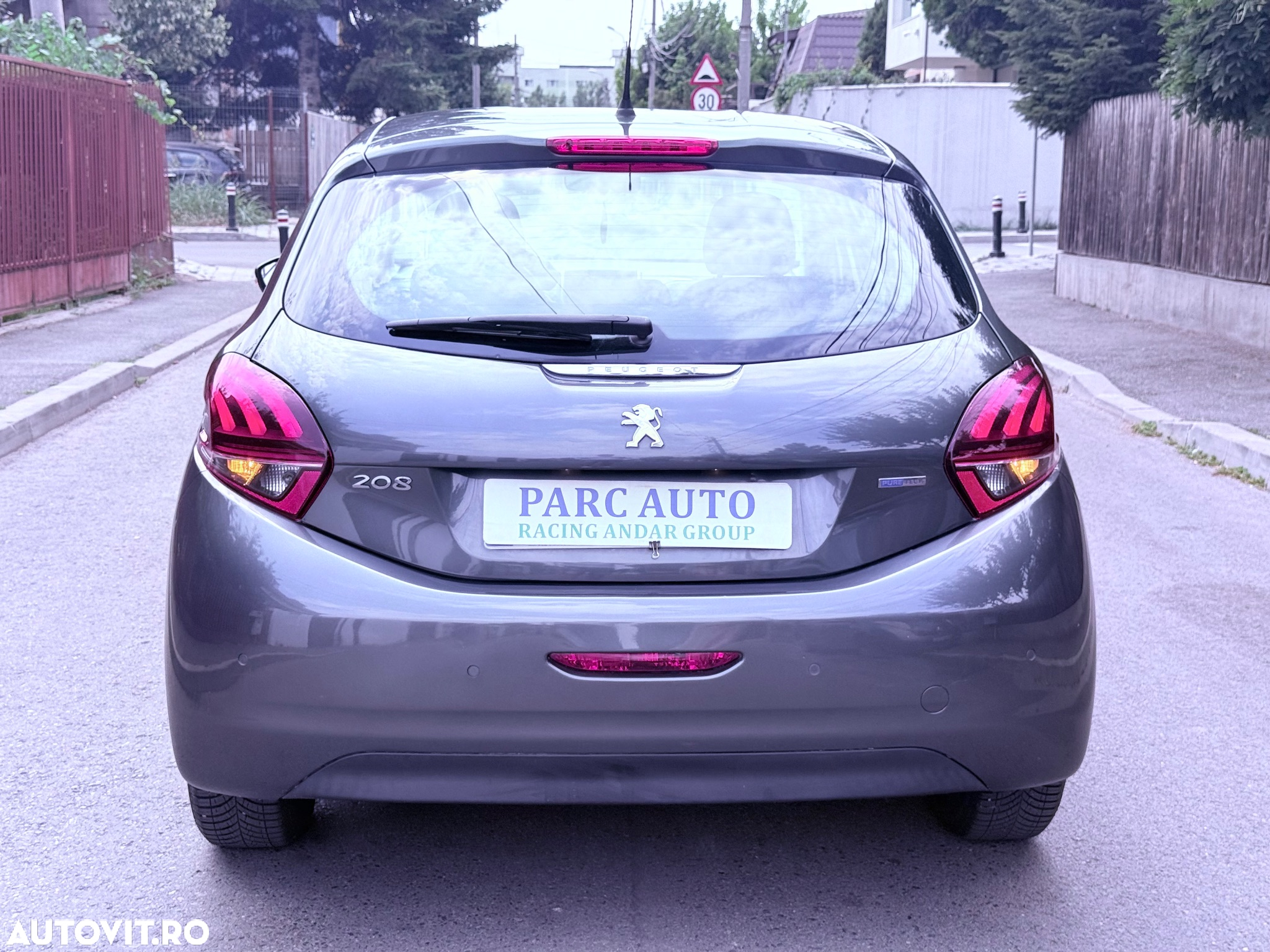 Peugeot 208 PureTech 82 Start & Stop Allure - 9