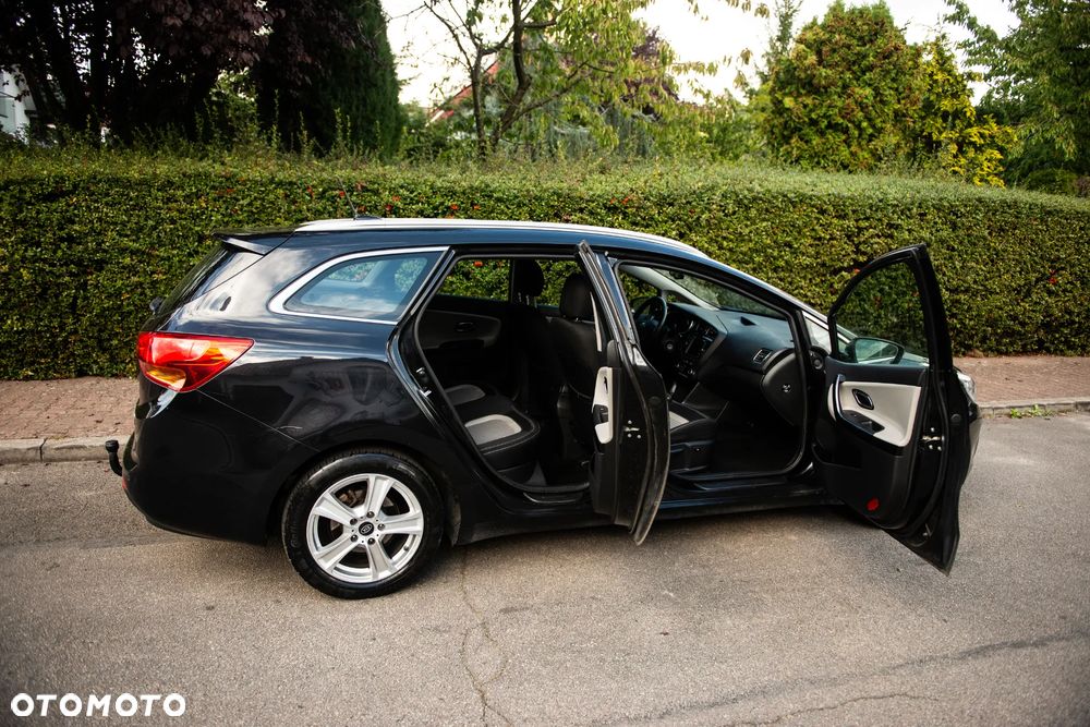 Kia Ceed 1.6 GDI Platinum Edition - 8