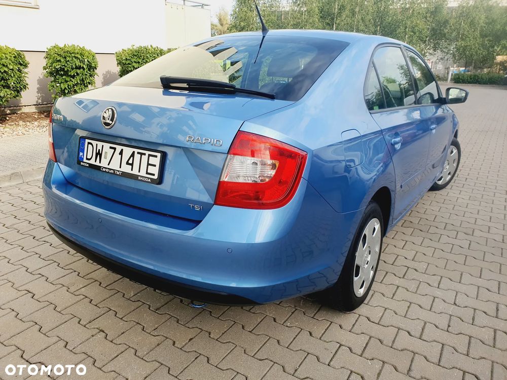 Skoda RAPID 1.2 TSI Ambition - 22