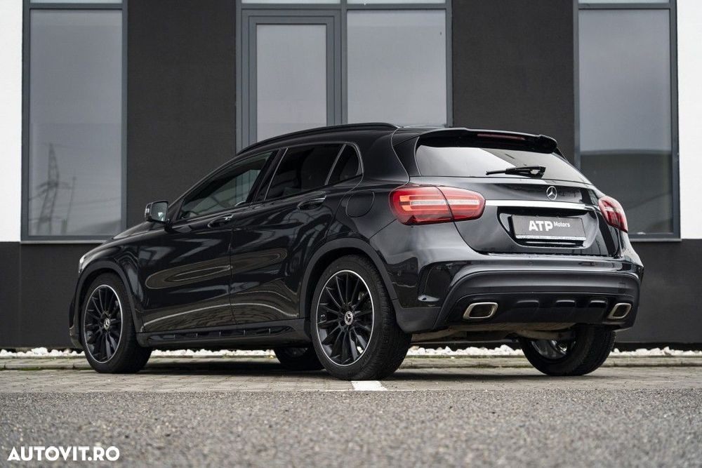Mercedes-Benz GLA 220 4MATIC - 4