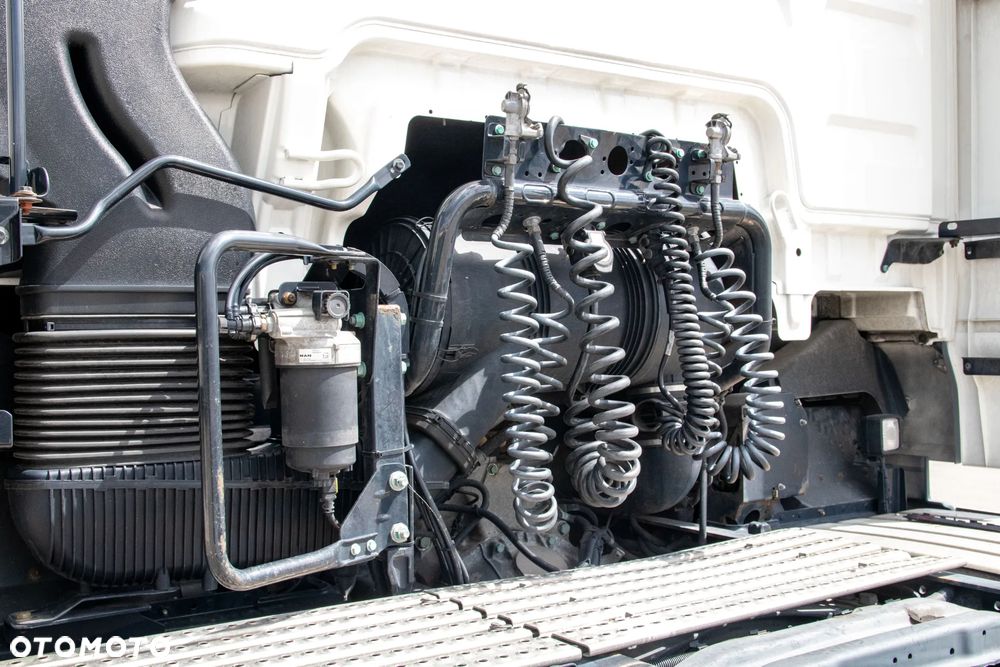 MAN TGX - 16