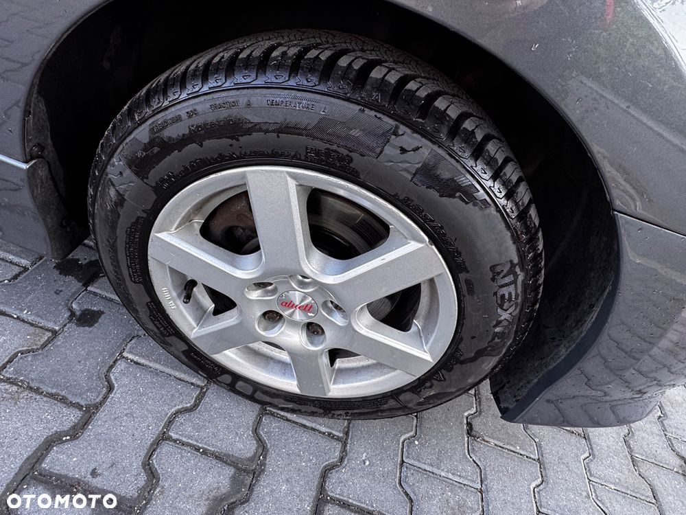 Hyundai i30 1.4 Classic + - 14