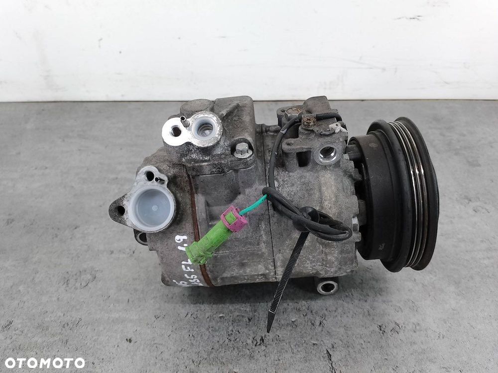 POMPA, SPRĘŻARKA KLIMATYZACJI VW PASSAT B5 FL 8D0260808 447220-8182 1.9 - 4