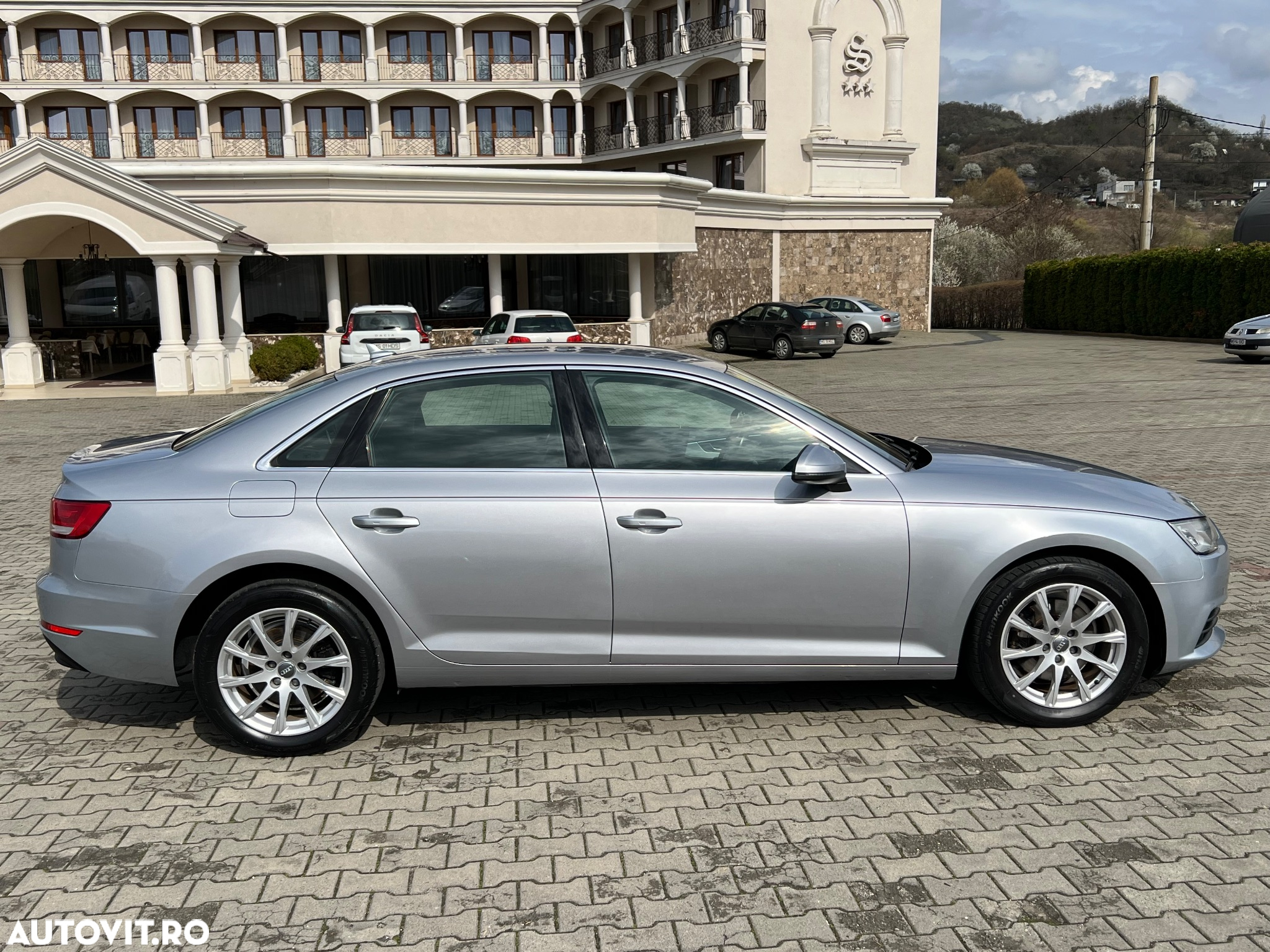 Audi A4 2.0 TDI DPF multitronic Ambiente - 22