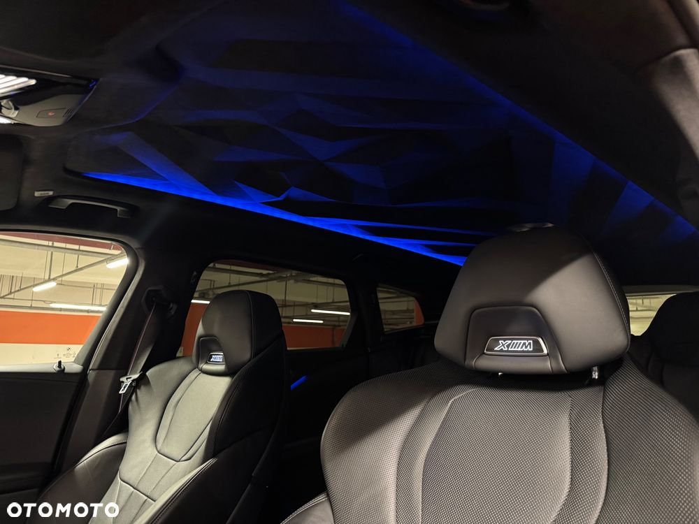 BMW XM - 18