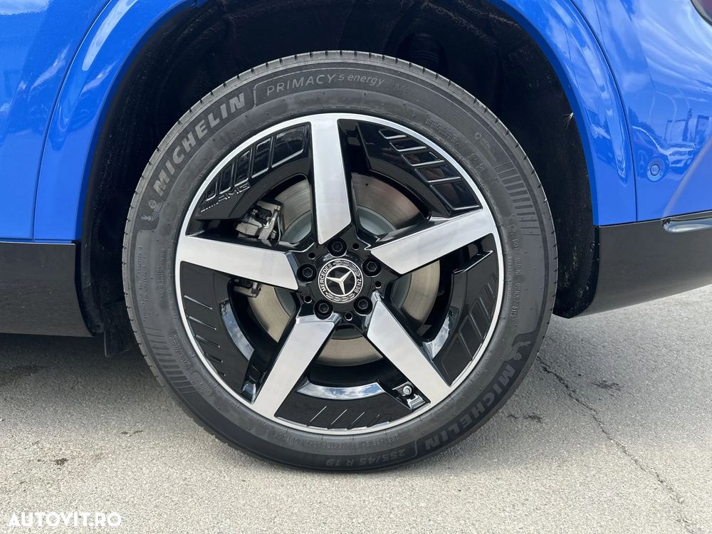 Mercedes-Benz GLB 250+ EQ - 10