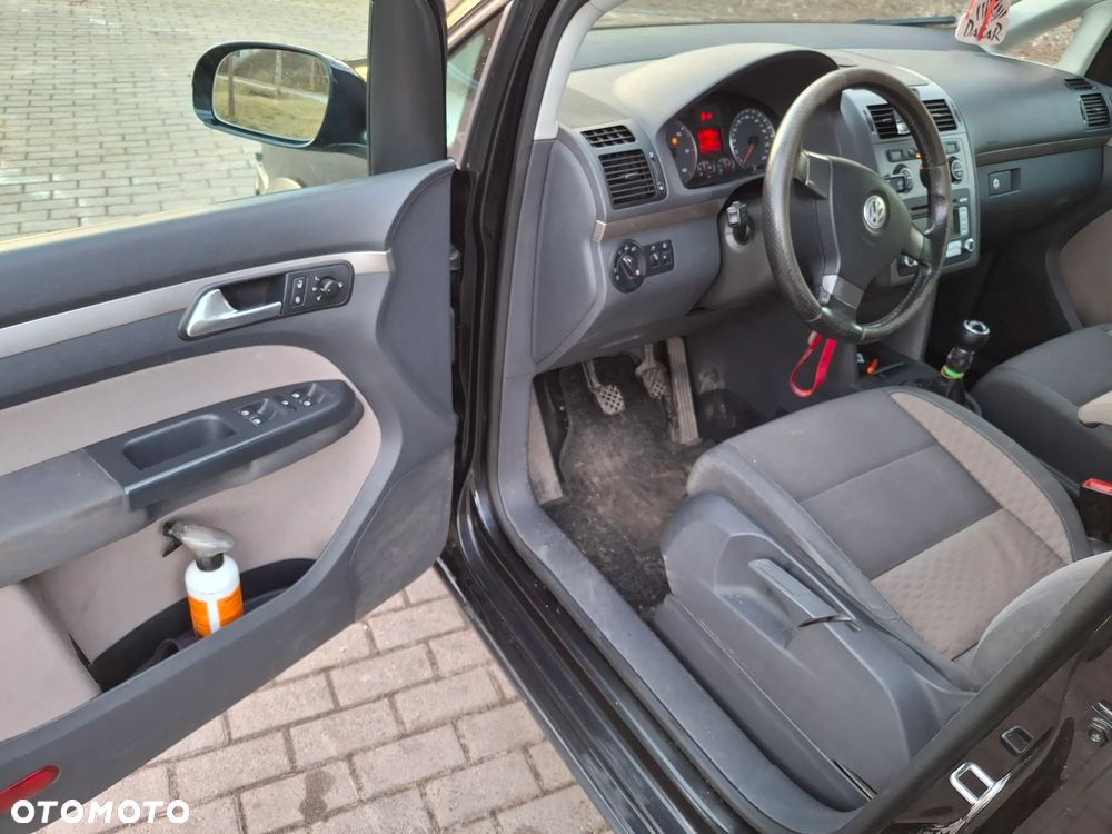 Volkswagen Touran 2.0 TDI DPF United - 6