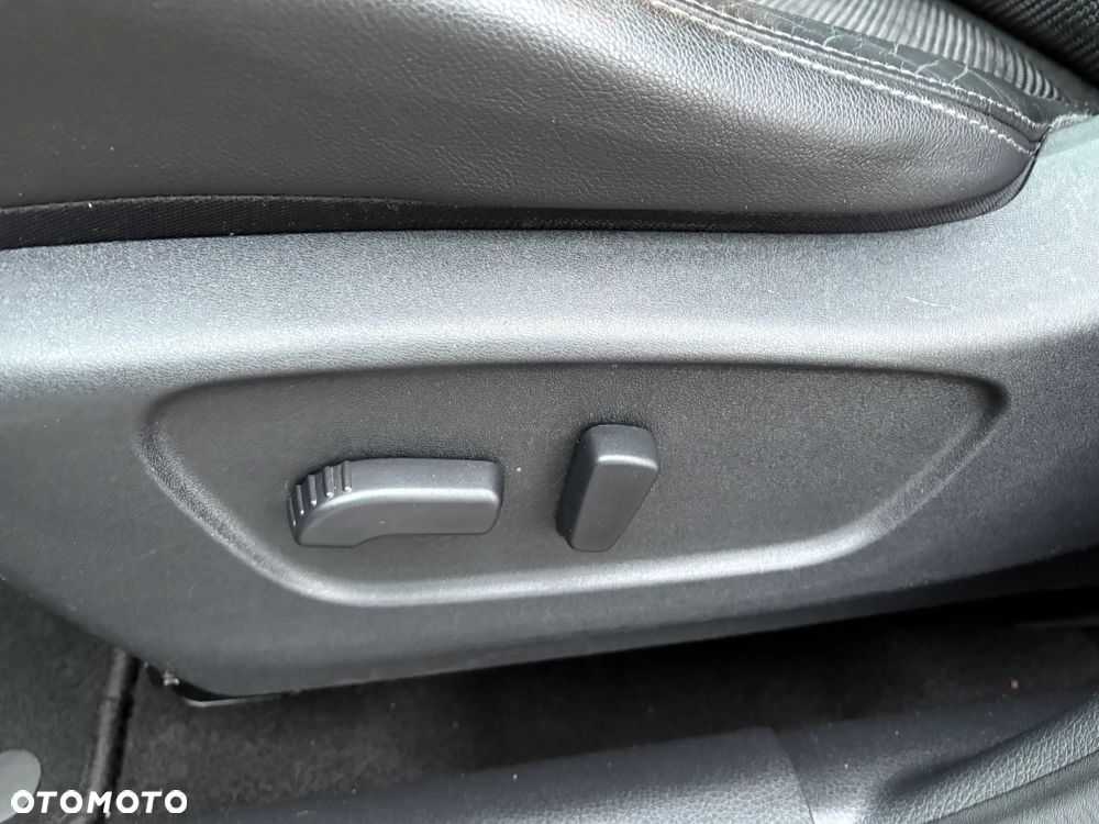 Nissan Qashqai 1.2 DIG-T TEKNA+ - 22