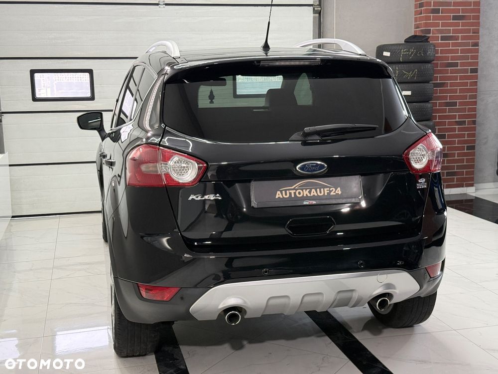 Ford Kuga 2.0 TDCi 2x4 Titanium - 8