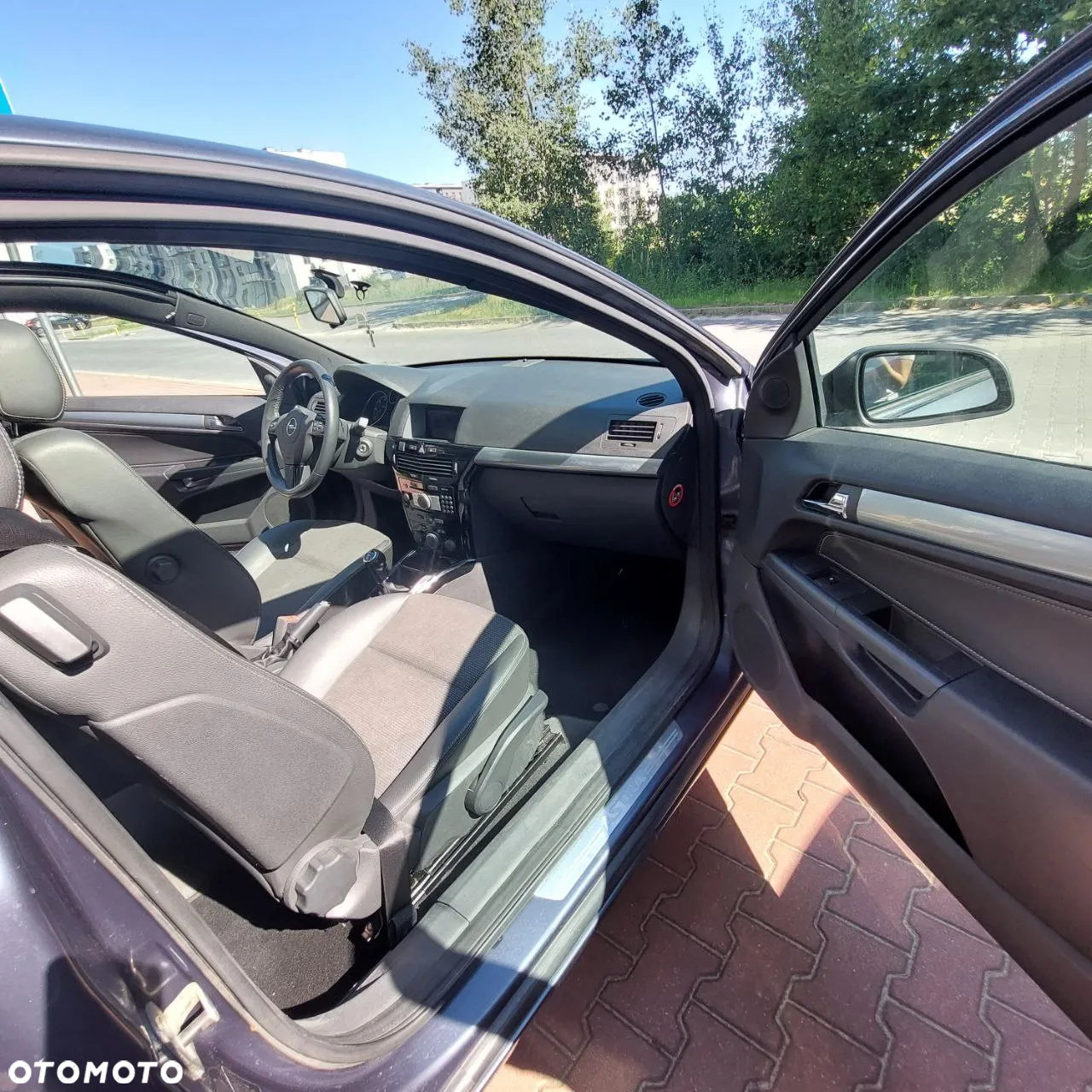 Opel Astra III GTC 1.7 CDTI Sport - 14