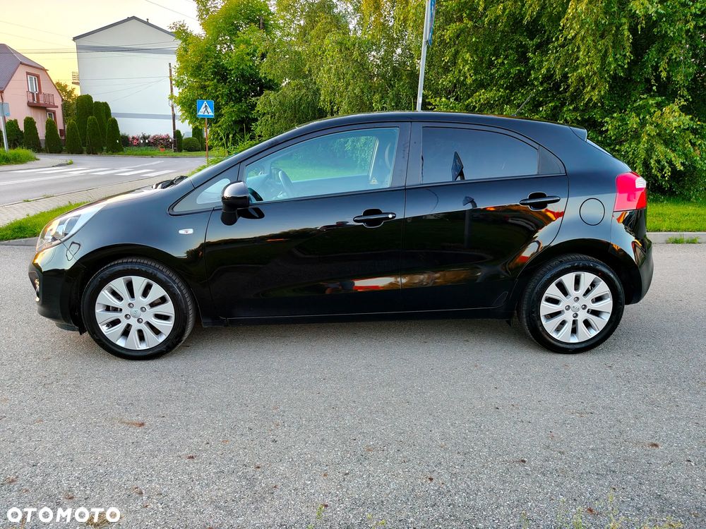 Kia Rio 1.4 Fifa World Cup Edition - 2
