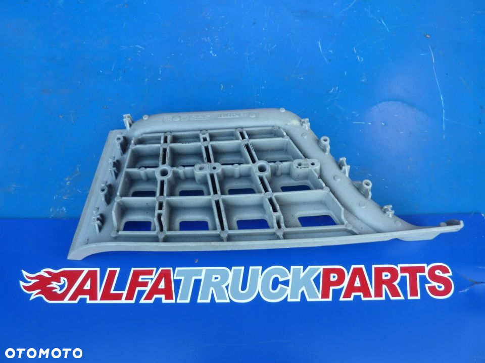 DAF CF EURO 6 NAKŁADKA STOPNIA DOLNEGO - 2