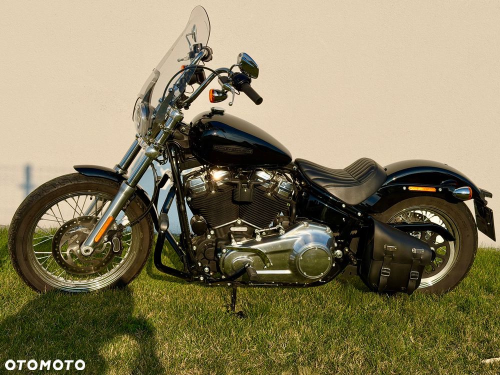 Harley-Davidson Softail Standard - 1