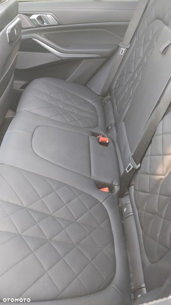 BMW X5 xDrive50e PHEV Individual Edition sport - 27