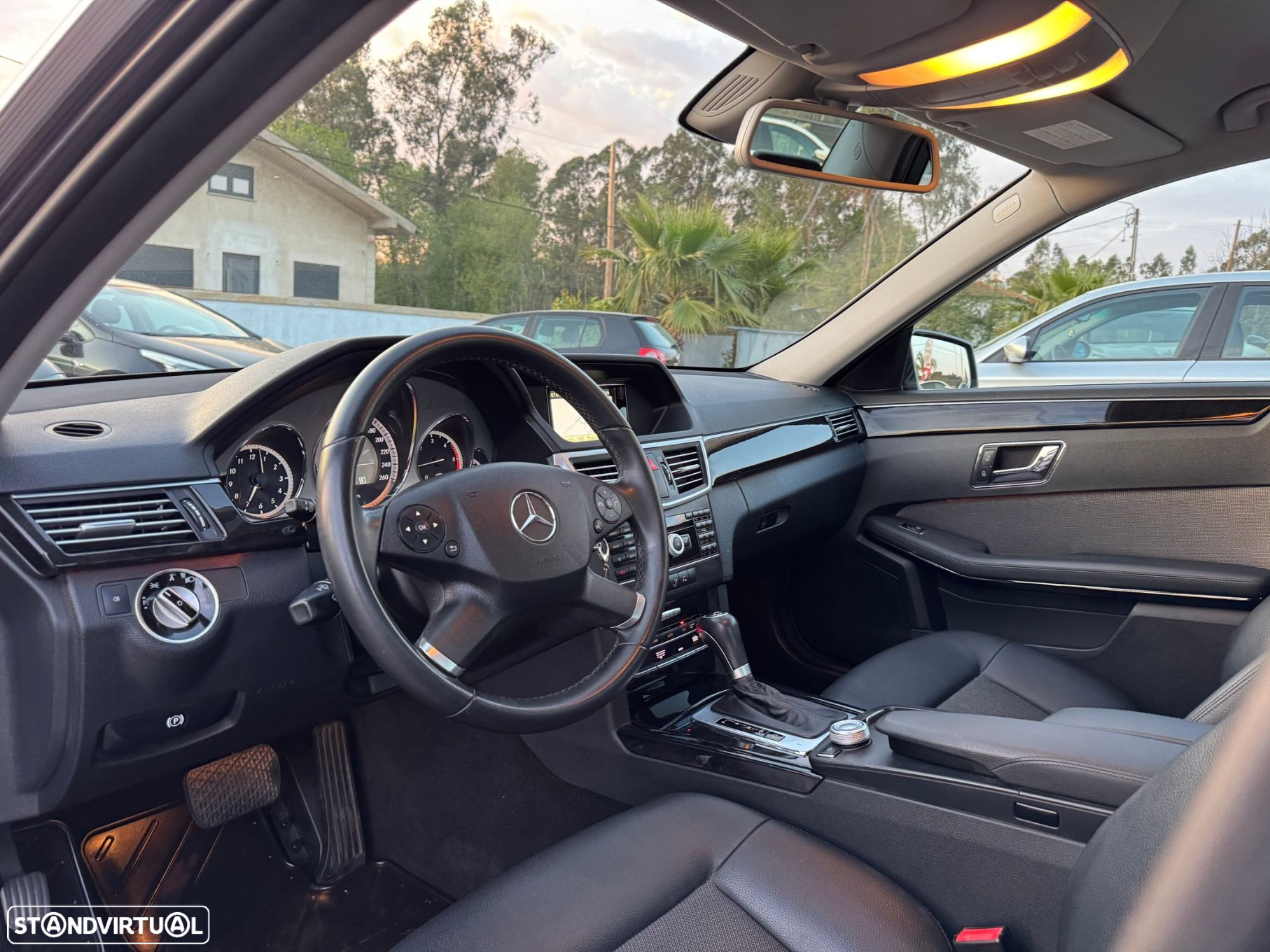 Mercedes-Benz E 220 CDi Avantgarde BlueEfficiency Auto. - 22
