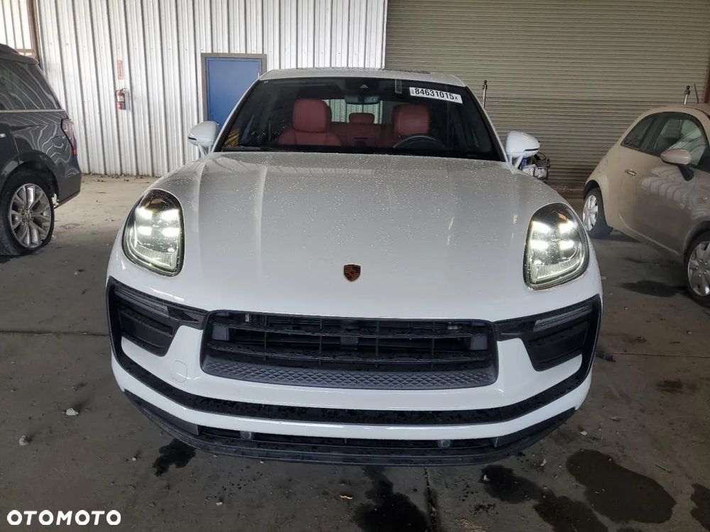 Porsche Macan - 2