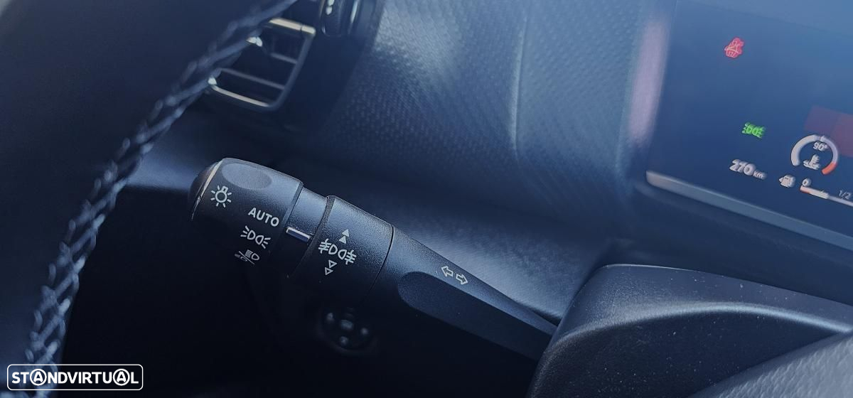 Citroën C4 BlueHDi 130 Stop&Start EAT8 SHINE - 12