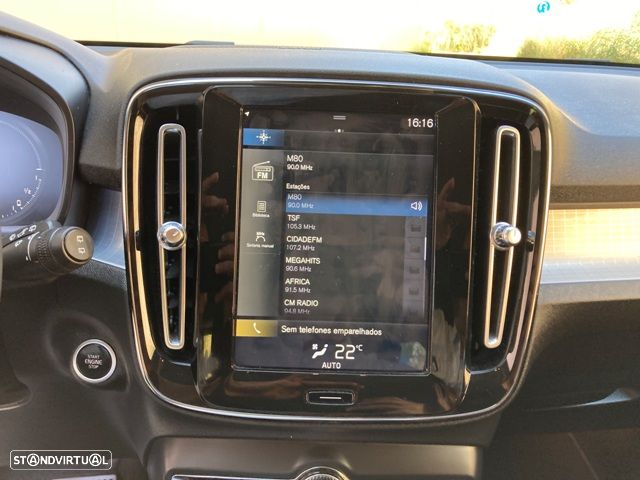 Volvo XC 40 T5 Twin Engine DKG Momentum Pro - 21