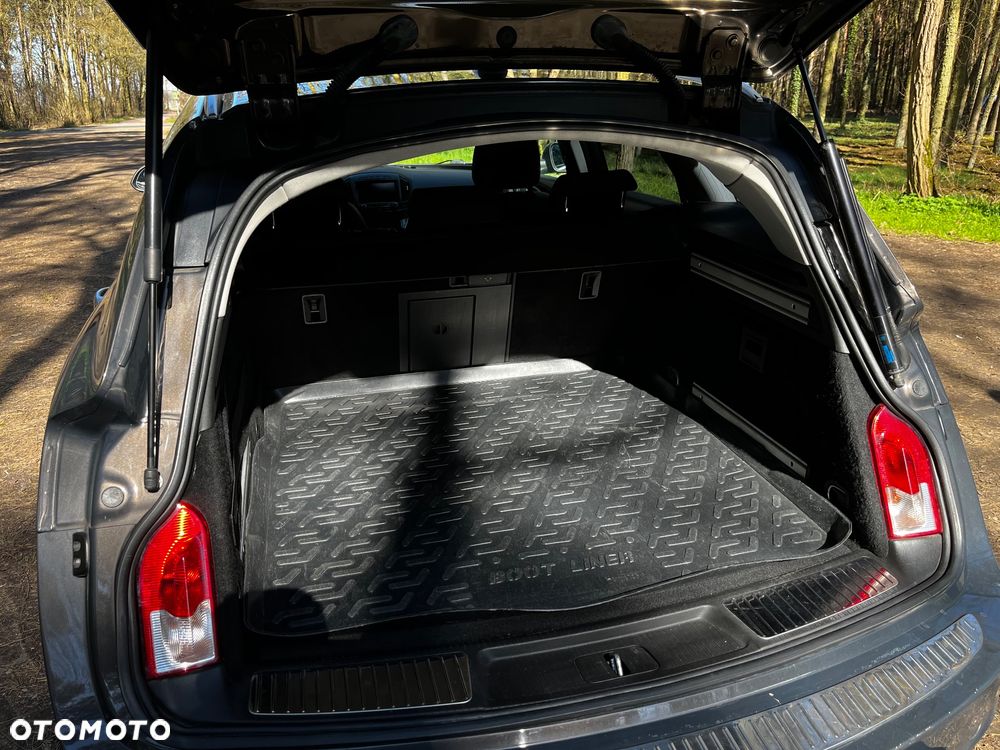 Opel Insignia - 10