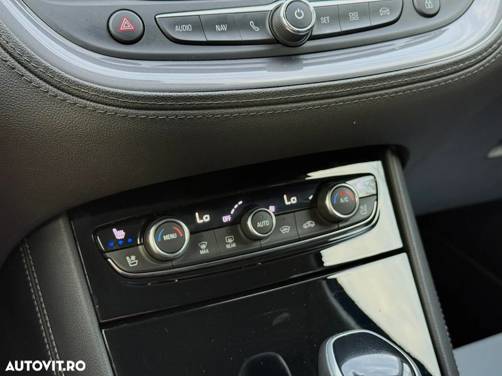 Opel Grandland X 2.0 START/STOP Aut. Ultimate - 23