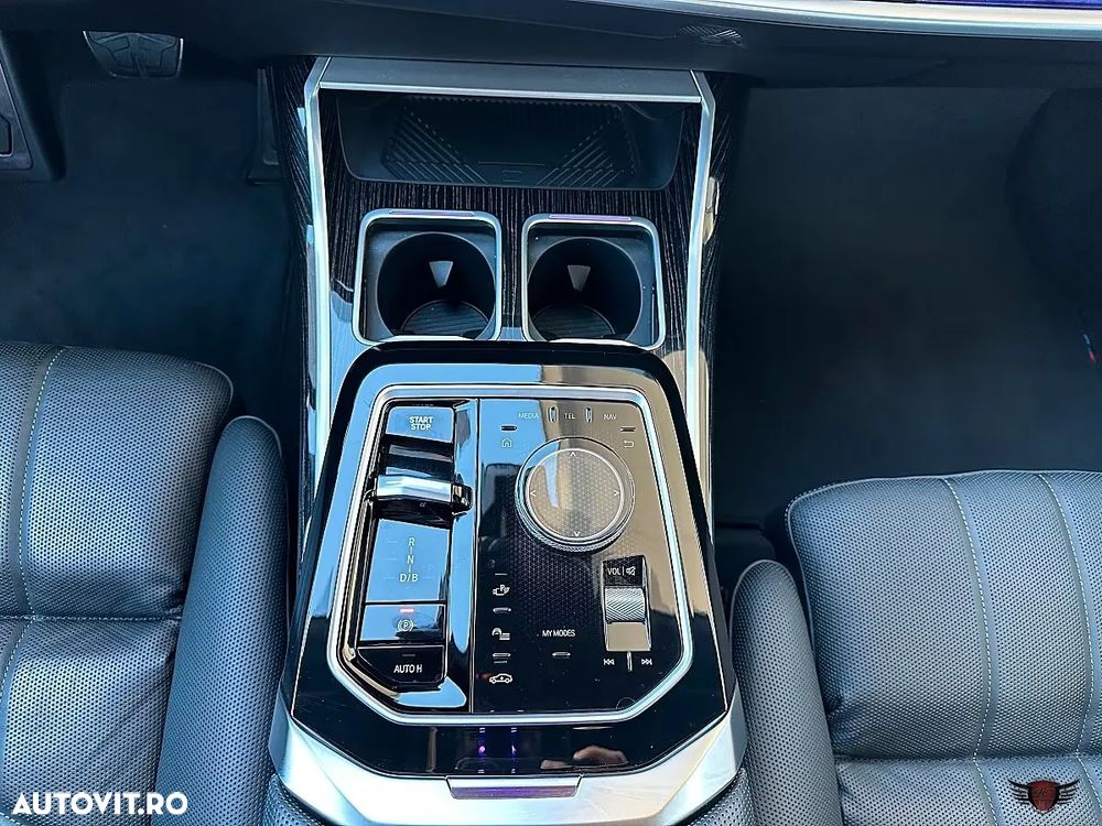 BMW i7 xDrive60 - 20