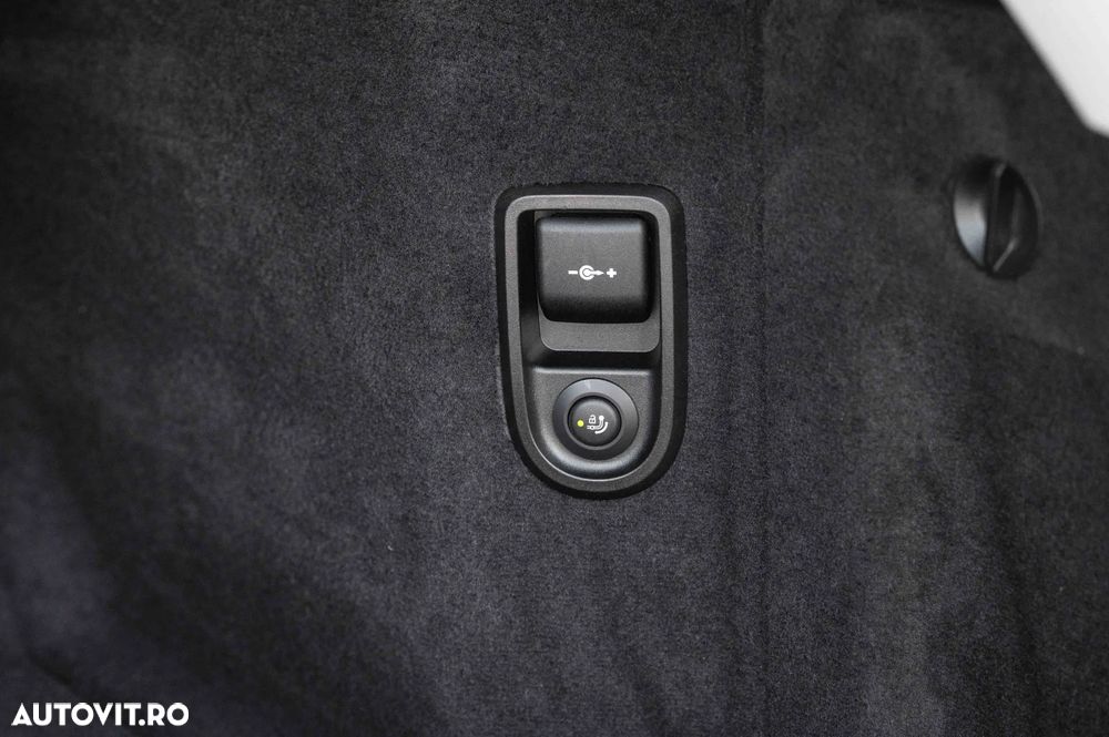 BMW Seria 5 530e xDrive Aut. Luxury Line - 35