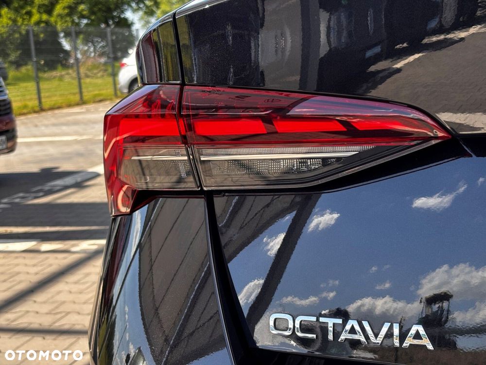 Skoda Octavia 1.5 TSI mHEV Selection DSG - 11