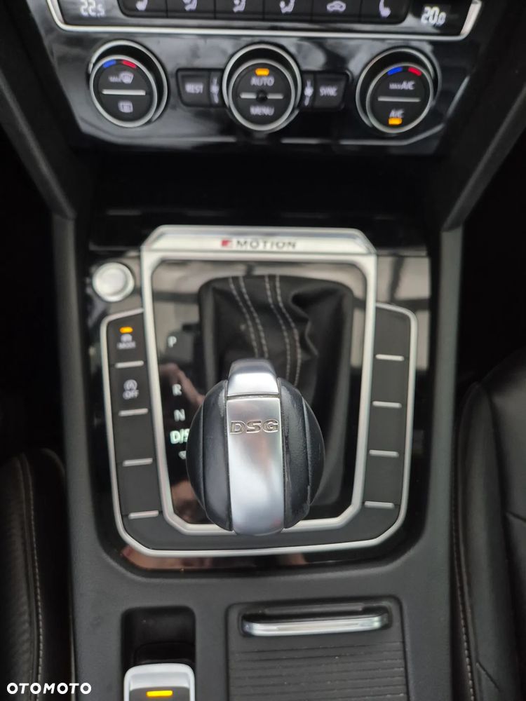 Volkswagen Arteon 2.0 TSI 4Motion R-Line DSG - 24