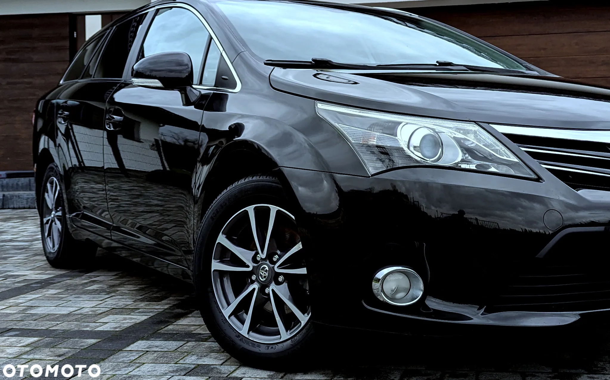 Toyota Avensis 1.8 Business Edition - 24
