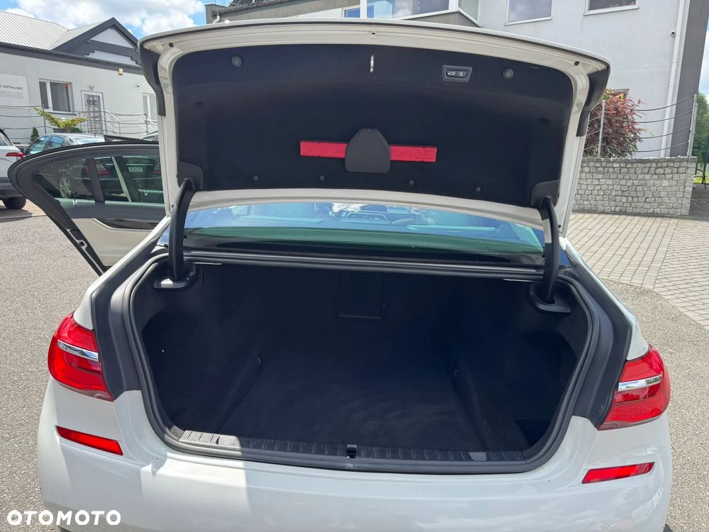 BMW Seria 7 740d xDrive - 19