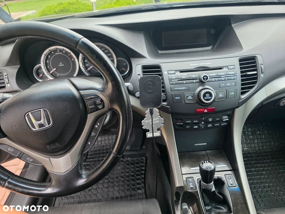 Honda Accord 2.0 Executive - 10