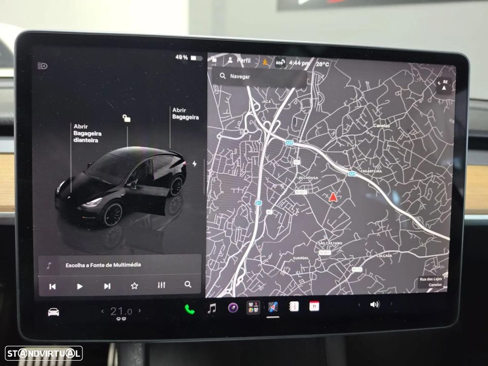 Tesla Model Y Performance Dual Motor AWD - 19